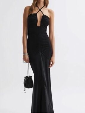Reiss Thalia Fitted Plunge Neck
Satin Maxi Dress in Black - Size 6